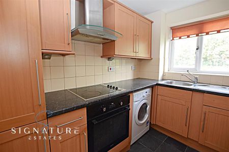 2 bedroom flat to rent - Photo 4