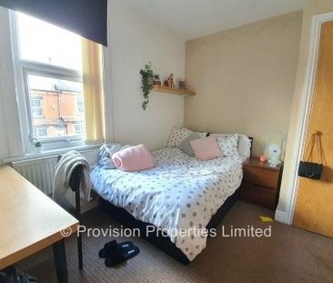 4 Bedroom Student Lets in Leeds - Photo 1