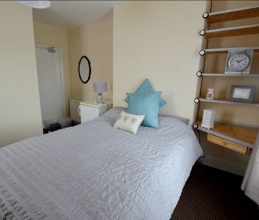 Albert Road Parkstone, Poole, Dorset, BH12 2BX - Photo 1