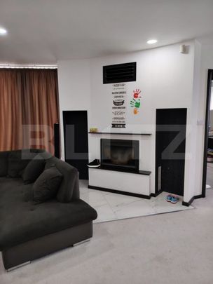 Casa de inchiriat, cu 7 camere, 390 mp, zona Sud - Fotografie 1