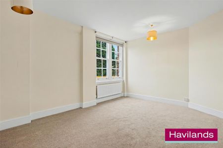 5 bedroom detached house to rent - Photo 4