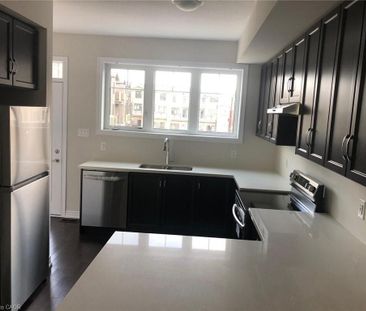 For Lease - 100 Hollywood Court, Waterloo, Ontario - Photo 5