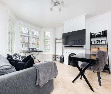 4 bedroom terraced house to rent - Photo 5