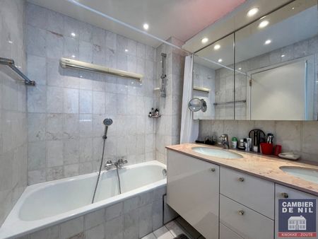 Prachtig ongemeubeld appartement op enkele stappen van het Albertplein! - Foto 3