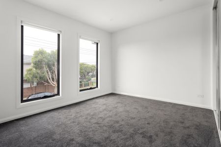 Brand New Luxury Townhouse - Photo 4