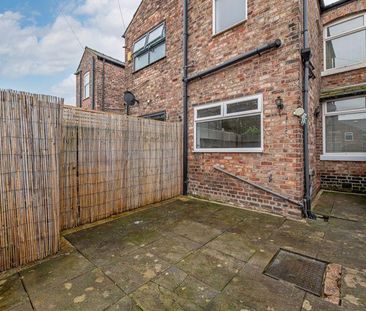 2 bedroom terraced house to rent - Photo 3