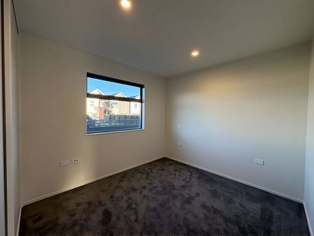 Brand New Duplex!! - Photo 5