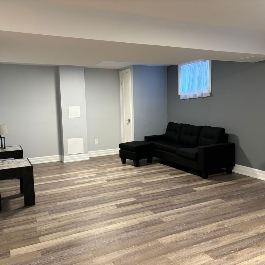 For Lease - 220 Pleasant Boulevard, Georgina, Ontario - Photo 1