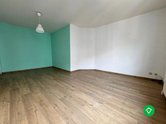 Instapklaar appartement met 2 slaapkamers en garage te Gent - Photo 1