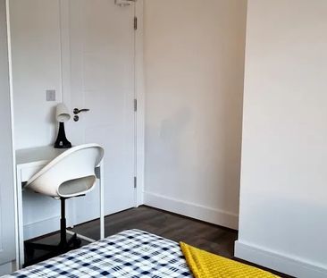 Phibsborough Road, Dublin - Photo 2