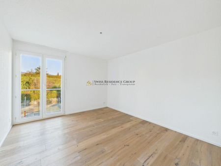 Modern apartment with views and sun rays - Photo 3