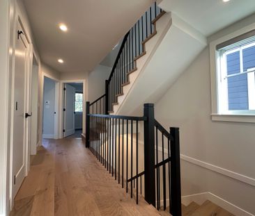 Executive Living: 4 Bedroom + Office Home W/ High End Finishes. Dou... - Photo 3