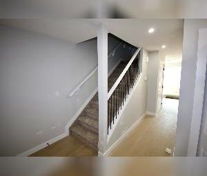 116-2 Bed Plus Den 2.5 Bath Townhouse For Rent Leduc - Photo 3