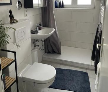 Vermiete WG-Zimmer in modern sanierter Wohnung in Feuerbach - Foto 1