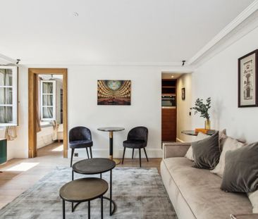 Location Appartement 2 pièces Meublé 40m² PARIS 1er - Photo 2