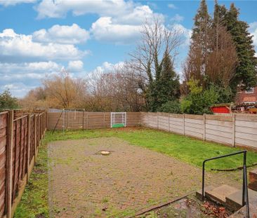 2 bedroom semi-detached house to rent - Photo 6