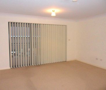 Beautiful Addison Terrace - Photo 2