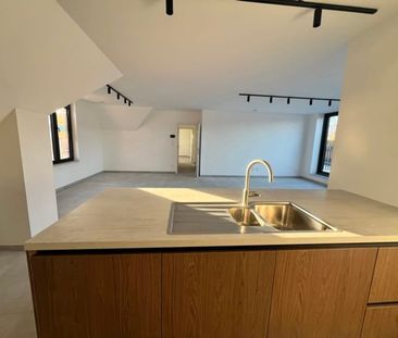 Appartement te huur - Photo 1