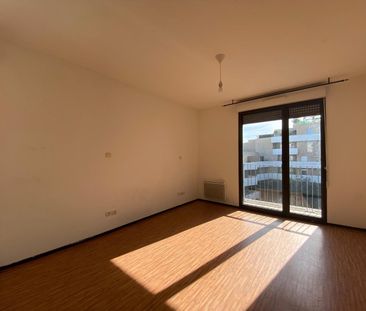 Près d'Arènes - Studio - 21,14m² - Photo 2