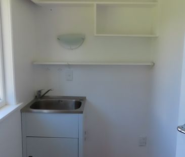 Perfectly located and newly updated 3-bedroom home - Photo 1