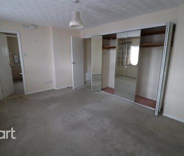 4 bedroom detached house to rent - Photo 2