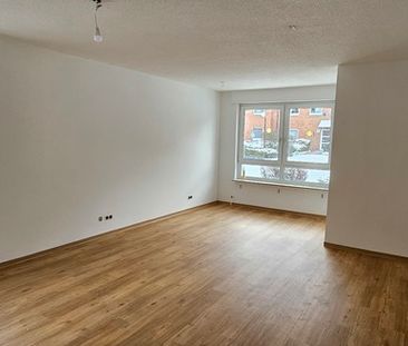 Tolle 3-Zimmer-Wohnung mit Terrasse und kl. Garten in Reislingen S/W - Photo 1