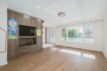 For Lease - 188 Upper Canada Drive Unit# Main Floor, Toronto, Ontario - Photo 4