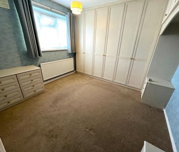 3 bedroom flat to rent - Photo 6