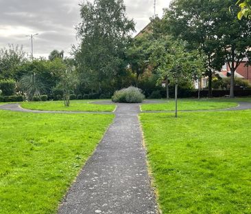 Princes Gardens, Liverpool, L3 - Photo 2