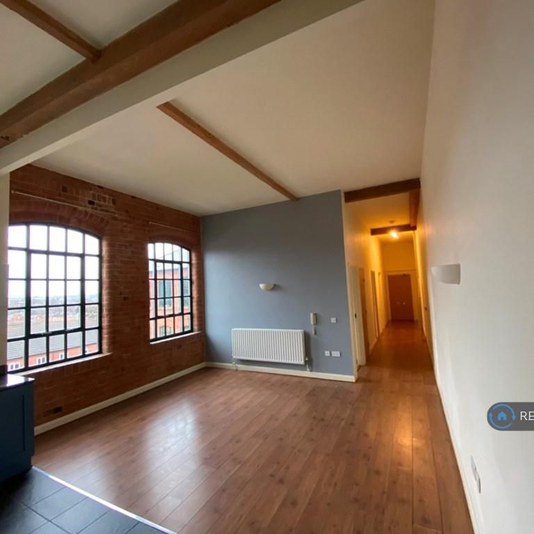 2 bedroom flat to rent - Photo 1