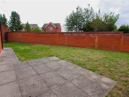 Clearwing Close, Pinewood, IP8 - Photo 4