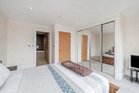 3 bedroom terraced house to rent - Photo 5