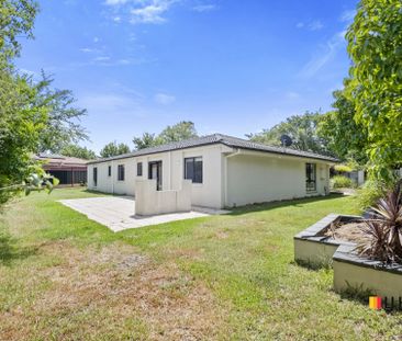 Spacious 4 Bedroom Family Home - Photo 2