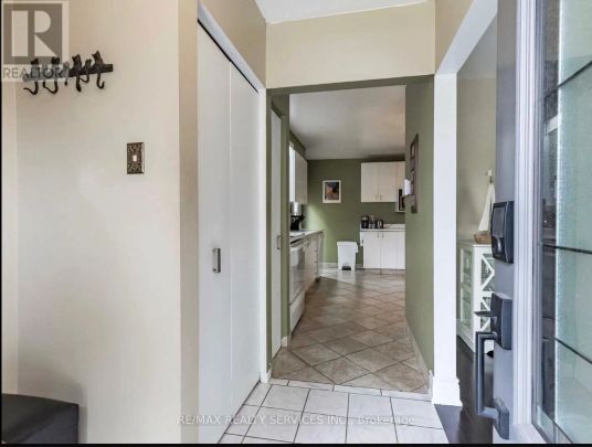 64 BROOKDALE CRESCENT - Photo 1