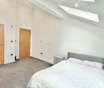 1 bedroom in a flat share to rent - Photo 4