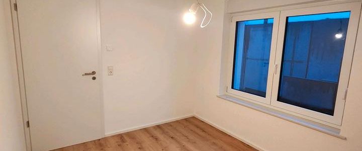 Neubau-ELW (KfW40) mit Terrasse & Stellplatz - Erstbezug - Photo 1