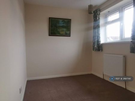 3 bedroom terraced house to rent - Photo 4