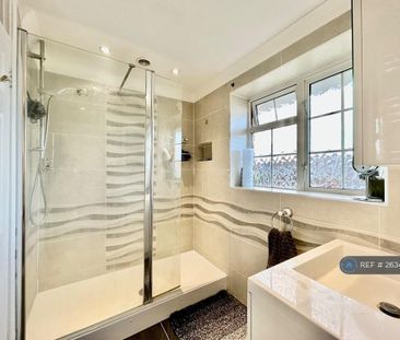 3 bedroom detached house to rent - Photo 6