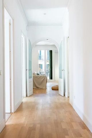 Carrer de Pau Claris, Barcelona, Catalonia 08009 - Foto 5