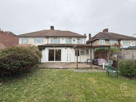 Crosslands Avenue, Southall, UB2 - Photo 4