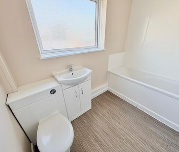 Resolution House, The Anchorage, Gosport, Hampshire, PO12 - Photo 6