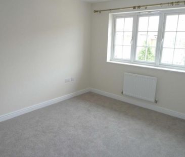 3 bedroom detached house to rent - Photo 3