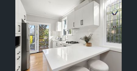 Classic Charm Meets the Modern Era - Photo 5