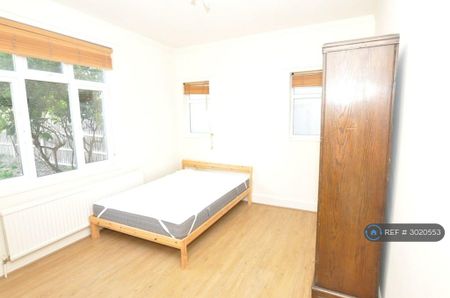 5 bedroom detached house to rent - Photo 5