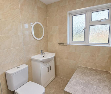 3 bedroom end of terrace house to rent - Photo 6