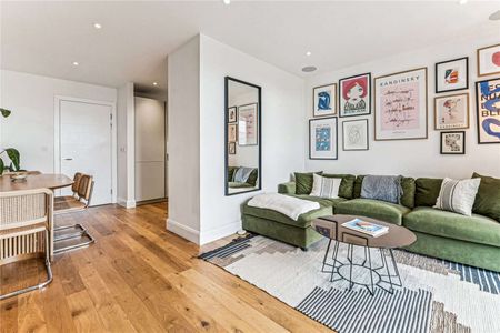 A fantastic two bedroom flat just off Portobello Road - Photo 2