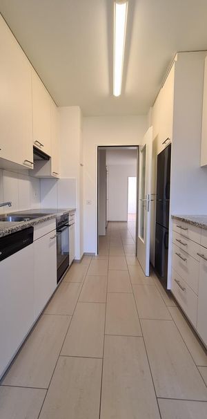 2.0 Zimmerwohnung in Bottmingen - Photo 1