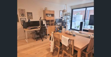 Modern Living in the Heart of South Melbourne - Photo 2