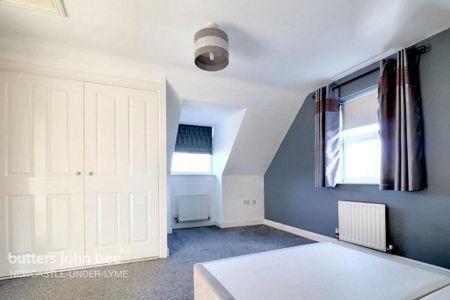 2 bedroom maisonette to rent - Photo 4