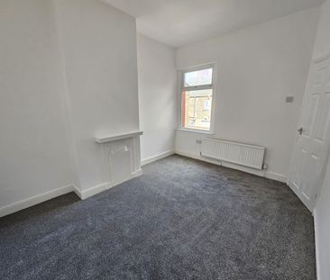 3 Bed Terraced House, Southbourne Street, M6 - Photo 5